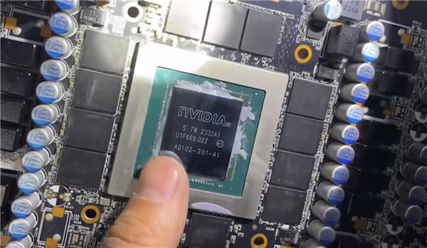 7000元买了块二手RTX 4090!GPU、显存统统不见了