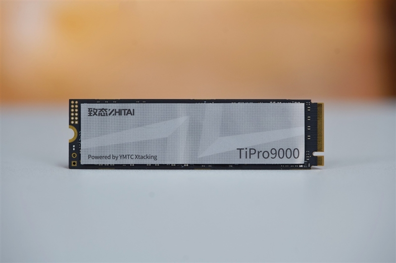 长江存储致态TiPro9000 4TB SSD评测：容量更大速度更快 性能新巅峰
