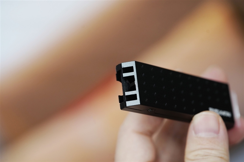 长江存储致态TiPro9000 4TB SSD评测：容量更大速度更快 性能新巅峰