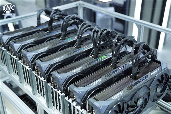 越南用七块RTX 5090打造AI服务器:总功耗超4000W
