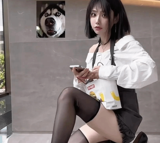 LPL新美女主持惊艳亮相引玩家热议 前SHY48女团成员！
