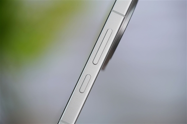 全球首发理光GR影像!真我GT8 Pro图赏