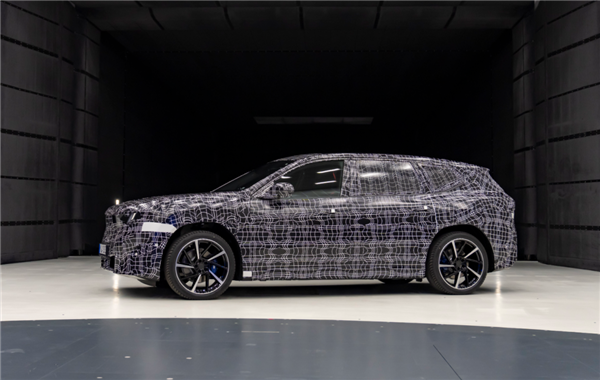 去欧洲试了宝马iX3 真给我开爽了！