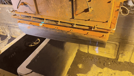 见识见识超长的火车“灯泡线”:时速只有1公里