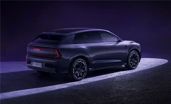 比Q7还能“装”！奥迪国产SUV实拍曝光：轴距超3米+4座大空间