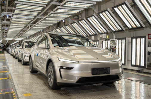 网传特斯拉产线组长因提倡加班提升产能 结果被全票表决开除