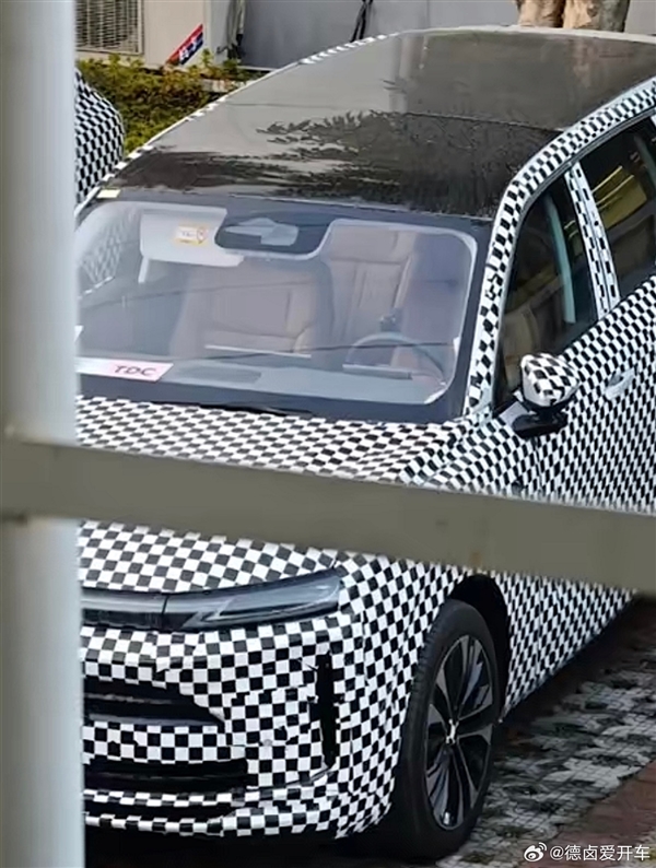 问界M9亲民平替 宝骏华境S内饰曝光：新势力有的基本都配齐