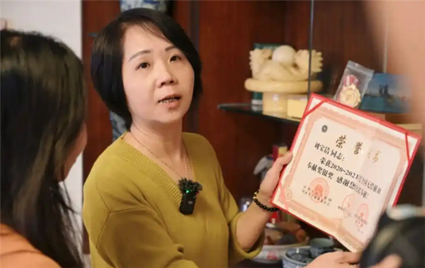 熊猫血拥有者为献血28年不熬夜：累计无偿捐献9200毫升