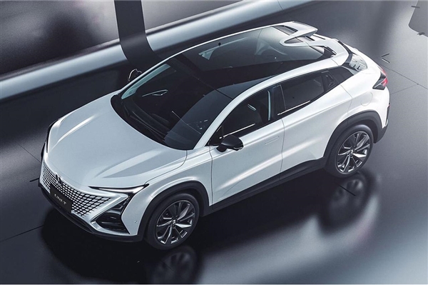 长安UNI-T车机中控屏触摸失灵！车主集体投诉：出了质保就坏