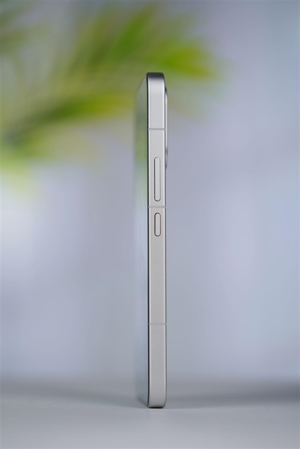 9000mAh小米史上最大电池!REDMI Turbo 5 Max图赏