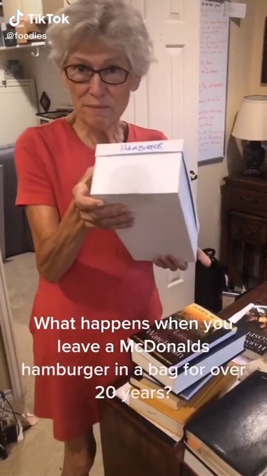 麦当劳套餐保存20年没发霉、腐烂!网友热议