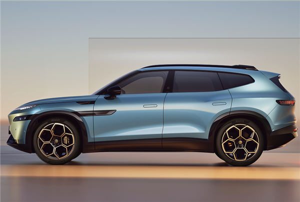 小鹏第二代VLA首次外供 大众安徽与众08开售:23.99万起