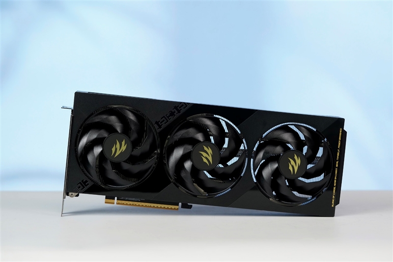 影驰RTX50系列《生化危机9》对比测试：DLSS4提升帧数 路径追踪画质最佳 从主流到高端总有一款适合你