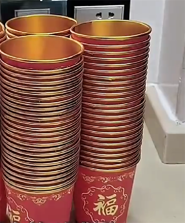 致癌物超标!这种网红金箔纸杯千万别对嘴喝