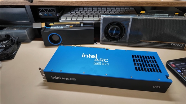 真身第一次出现！流产的Intel高端游戏卡