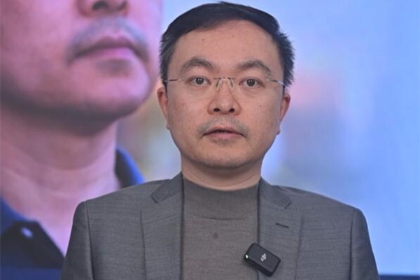 蔡磊目前仅存眼部活动能力：进入疾病的终末期