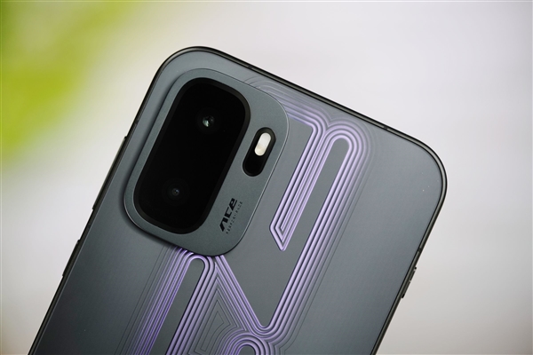 GPU首次看齐游戏主机！一加Ace 6至尊版图赏