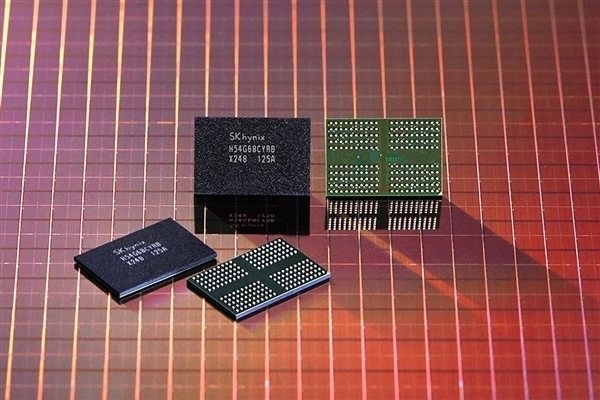 智能手机成本压力暴增！Q2内存再飙升：LPDDR5X最高涨价83%