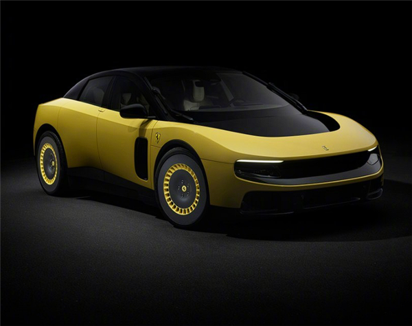 四电机马力超千匹 法拉利首款纯电动车Ferrari Luce发布：苹果味十足