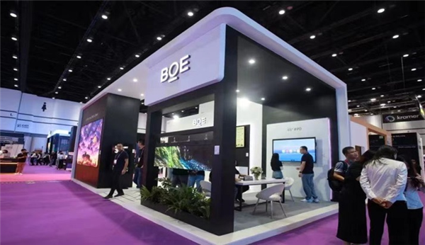 历史性突破！京东方率先量产8.6代OLED：国产面板正式弯道超车三星