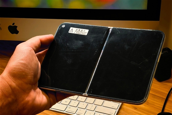 iPhone Ultra取消Face ID：改用侧边指纹 博主感叹像是在做梦