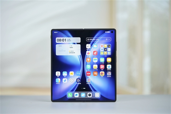 vivo X Fold5累计销量突破52万台：华为之外唯一破50万大折叠手机