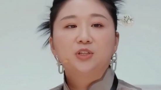 《炉石传说》传傅首尔代言：玩家破防 辟谣了