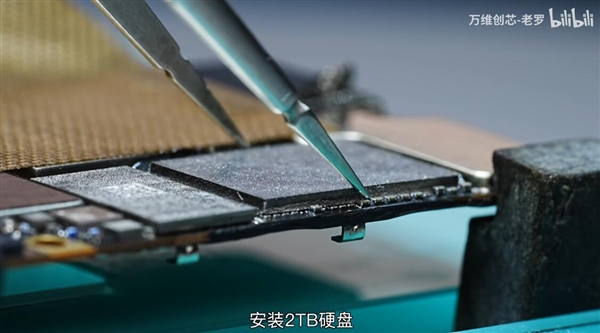 全网首台！iPhone Duo 256GB硬核扩容至2TB：存储焦虑没了