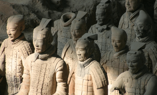 秦始皇陵兵马俑最新研究：大量女人小孩指纹